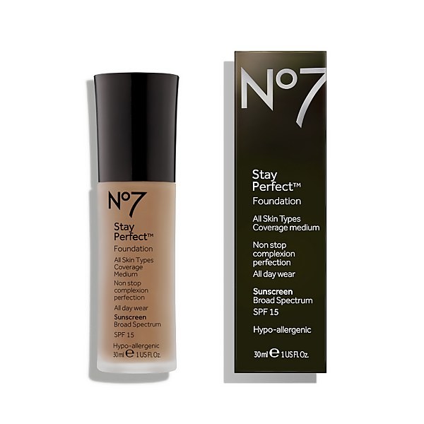 Stay Perfect Foundation ( Warm ivory)